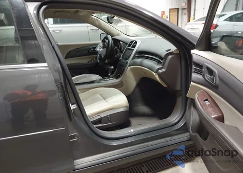 2013 Chevrolet Malibu 1Lt из США, поврежденный, VIN 1G11C5SA8DF312299